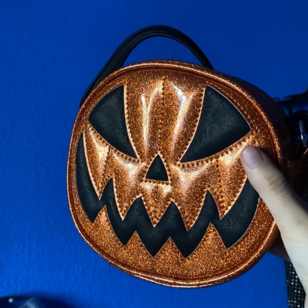 new, never used, sparkly round pumpkin purse.